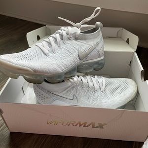 Vipormax nike shoes. Gently used in good condition. Men’s 10.5